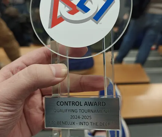 Yellow Jackets wint Control Award